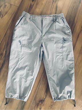 Light Gray Cargo crop Pants